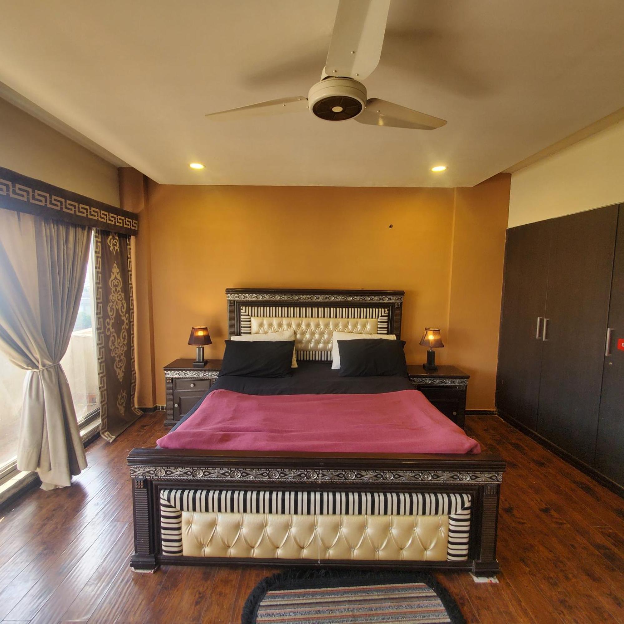 רוואלפינדי Cosmostay Islamabad, Bahria Town מראה חיצוני תמונה